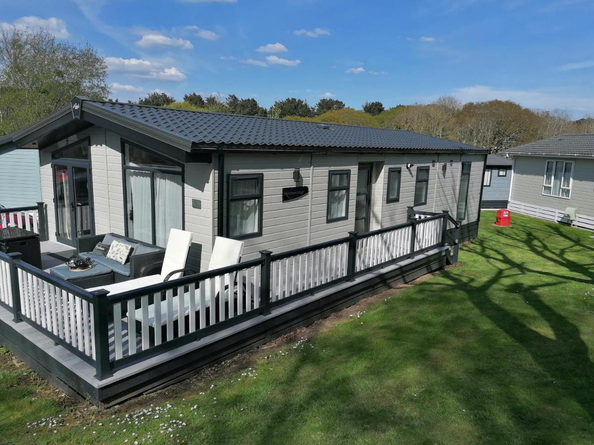 Luxury Lodge On Edge Of New Forest And 800M From Sea Entertainment And Leisure Passes Included Milford on Sea Exterior foto